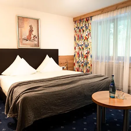 Edelweiss 4*