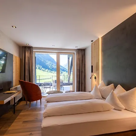 Edelweiss Hotel