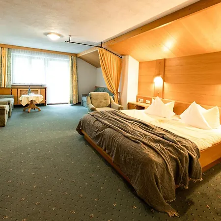 Edelweiss 4*