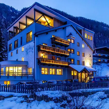 Edelweiss Hotel 4*