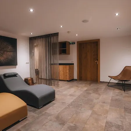 Otel Edelweiss 4*